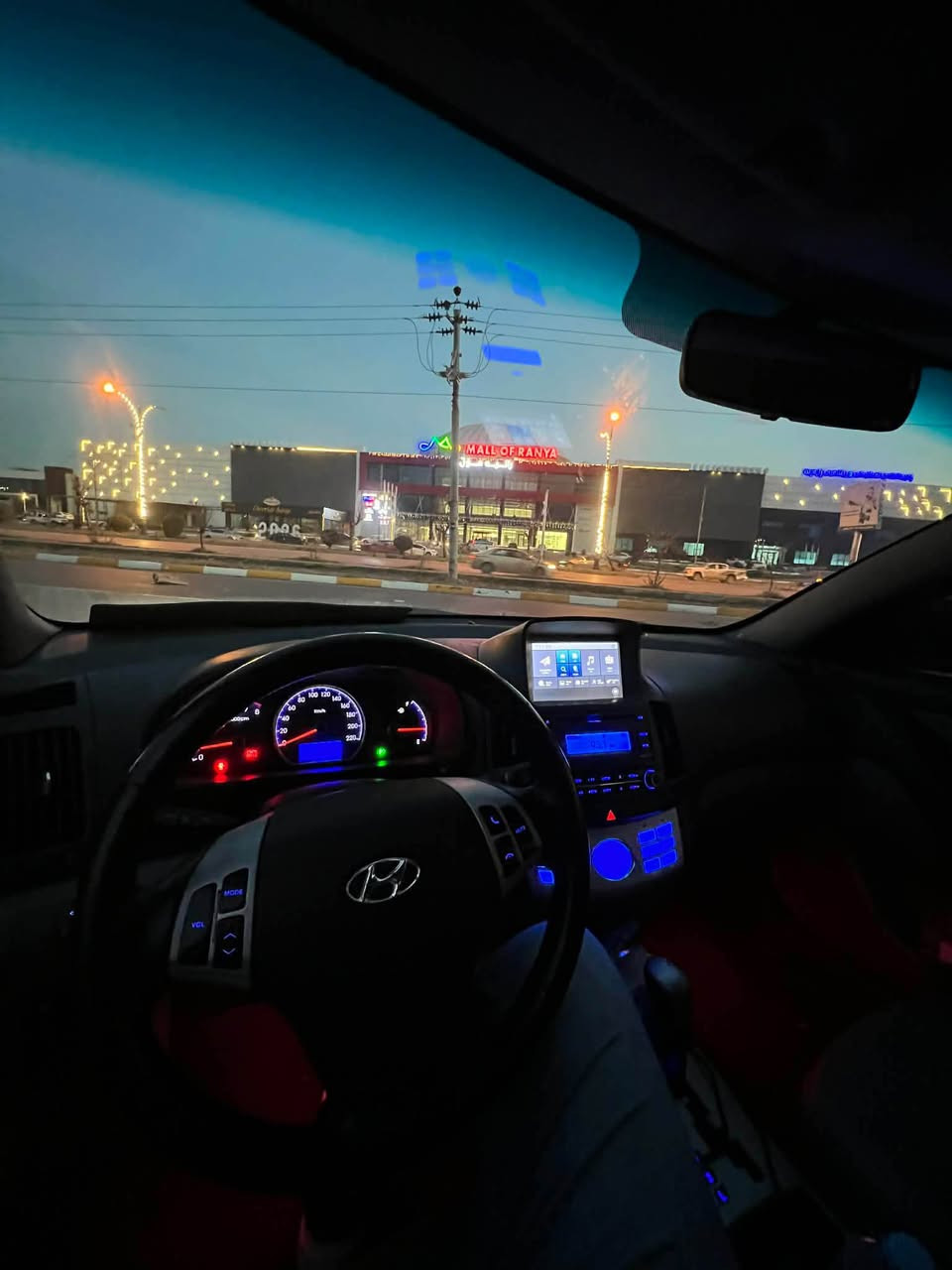 سەرەتا باناوی خوای گەورە 
ئەفانتی ٢٠٠٩ براوە فولل بەس سلایت نیە
لیدراو و شتی نیە پشت و پیشی بەشەرت
مواسەفاتی 
ئاوینە کارە باو شەفت
لایت ئۆتۆ
کوشن جلدو هیتەر
سوکان فۆلیۆم تەلەفۆن
شاشە ئایپادی بیلادی لەسەرە 
٤ تایەو ویلی لۆکی لەسەرە  گیرو مەکینەی بەشەرت زۆۆر خاوین و پاکە هەنی چال وچۆلی تیدایە  سەقفی وەک شوشەیە ئەوەش ڕوقەم موبایل *********** رانية, السليمانية
