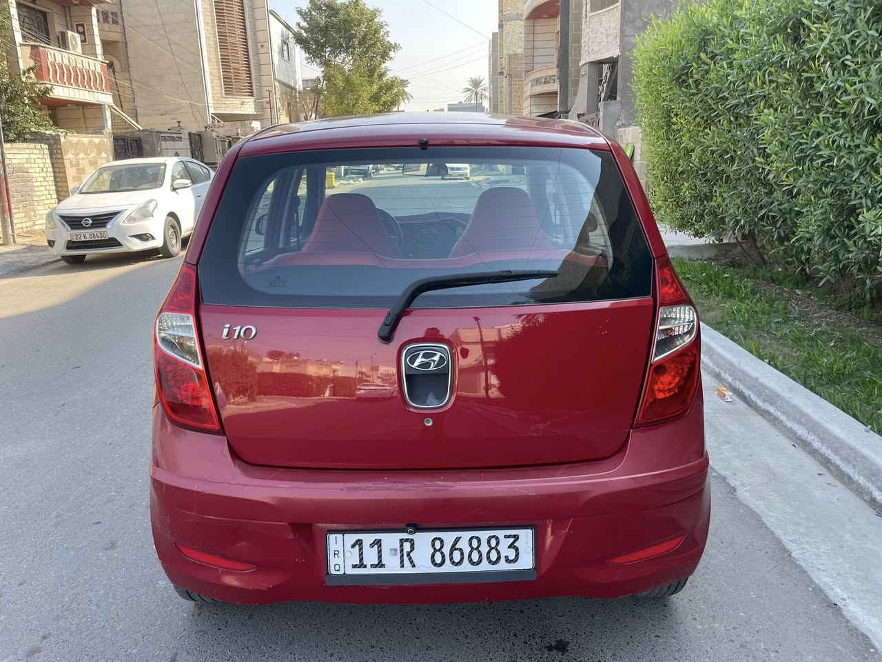 *********** جديده جدا
هونداي i 10 اخت الزيرو 2015
باسمي رقم جديد بنفس ليوم تحويل 
مكفوله من صبغ وضربه  وبارد 
كير محرك مكفولات 
ماشيه ٥٠ الف كيلو 
شاشه  وكامره 
تخم تاير وباتري جديد 
اشاير بالمري 
غرفتها جديده  مدوشمها جلد 
سياره كلش جديده  وبلاديه 
مكاني اعظميه 
سعرها  ٨٢ ورقه 
اتصال فقط 
***********
