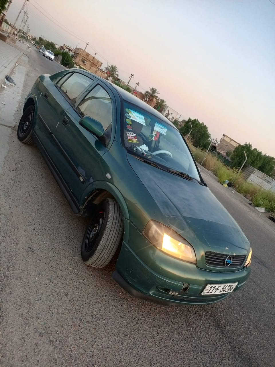 ياالله سلام عليكم للبيع اوبل استرا موديل 2002 رقم بغداد انكليزي شرط التحويل ثاني يوم 
كير مكينه جاهزات........ ... ...... .... تبريد ثلج شرط
كهربائيات جاهزه 
سياره بدون ضربه 
جام امامي كهرباء بلاد 
تخم تاير جديد 
دواخل نضيفه ارضيه جلد 
           ........................... ماشيه 192 الف
سنتر لك مركزي 
سياره مال جناي وبلعافيه على الي ياخذهه 
صدر امامي خلفي نضيف .... ...*********** السعر43
مكاني بغداد الكرخ البياع تواصل على الرقم واتساب موجود
