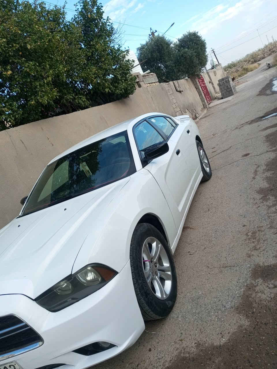 السلام عليكم للبيع دوج تشارجر 2013 أمريكي حادثها بنيد وجاملق رقم اربيل ﴿السعر 148﴾ وبيها مجال بسيط مكانها واسط العزيزية
***********
