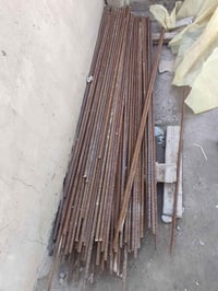 عندي هذا الشيش ابو الخمسه طول 3 متر وأكثر عدد 70قطعه وطول 2متر عدد 100...