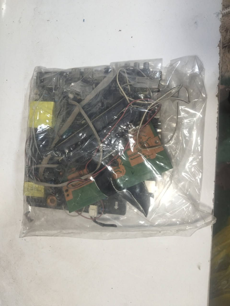 للبيع
بغداد
***********
