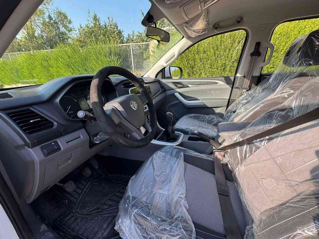 ئێم جی MG T60 2025
پیکەب.دەبڵ أكسل.

ته‌نها ٢ هه‌زار رۆیشتوه‌.

ناو بودیشی بۆ گیراوه‌

زمان ٣ سال گیر و مه‌كینه‌

مواصفات گێڕ عادی.ويل كەپ.شاشه.

بلاجكتۆر گێر و مەکینە قەزافی 2.4   

کەمترین سعر .💵147$💣🔥 

☎️موبایل  ***********
Whats app
***********

مکان   اربیل أربيل, العراق
