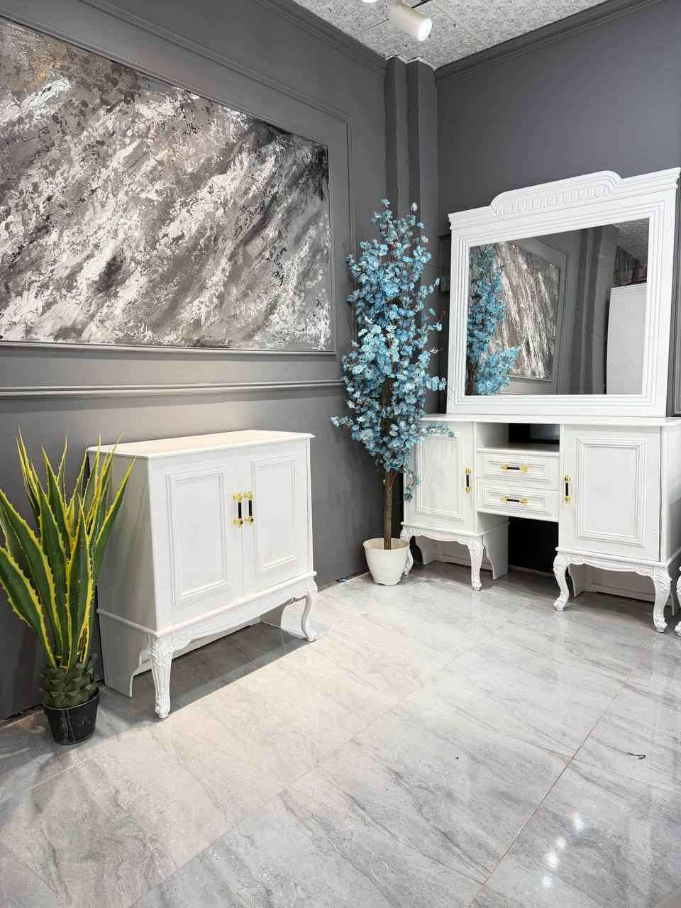 السعر // مليون 500💞

🔅تفاصيل الغرفة المرمري  ....

خارج ٤ملم ام دي اف 🔺
وداخل معاكس ٣ملم 
صبغ حراري  درجة اولى 

عدد القطع  ٧ قطع 😍
🔺1 //جرباية  قياس  ١٦٠ × ٢٠٠ 
🔺//ميز جانبي ايسر قياس ٥٠
🔺2// وميز  جانبي  قياس ٥٠
🔺3// زاوية ارتفاع مترين عرض ٨٠
🔺4// وميز بلازمه  
🔺5//وميز مراية ارتفاع مترين عرض ١٢٠
🔺6// وكنتور ٦ باب  ارتفاع مترين و١٥ طول ٣ متر و١٥

القطعه الثامنة حسب الطلب شازلون
سعرها ٥٠ الف ❤️

(توصيل مجاني مركز بغداد )
التوصيل يشمل الشد مجاني 🔥
(اطراف ٥٠)
باقي المحافضات حسب البعد
شازلون سعرها ٥٠ الف
شازلون مخزن ٧٥ الف بغداد, العراق


**إذا كنت صاحب هذا الإعلان وتريد حذفه لأي سبب، رجاءا أرسل رسالة إلى الدعم الفني**