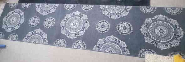 السلام عليكم 
فرشه  2×3 عدد 2 السعر ٥٥
مدات عدد ثلاث قطع السعر 45
ثنين 5×90
وحده250×90
مكانهم سومر للتواصل ***********
