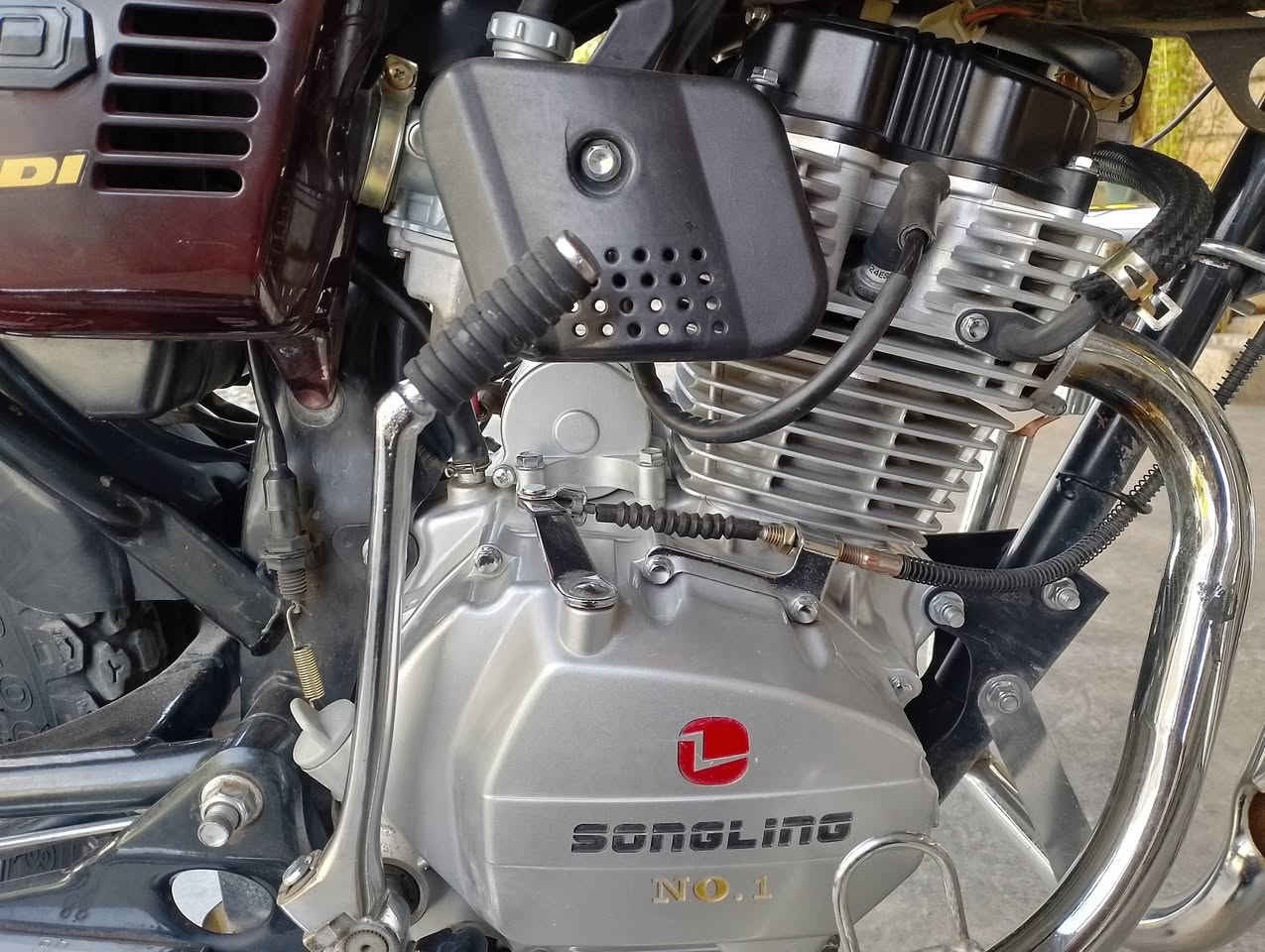 ماطور سولنيك 2024  محرك ما مفتوح وظع شركه شرط . السعر 650 بيه مجال قليل للتفسار الاتصال على الرقم ***********
