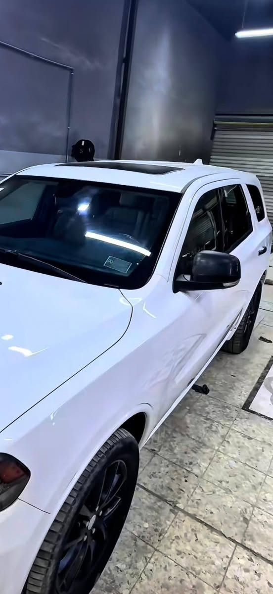 السلام عليكم دورنكو خليجي 2018للبيع أو مراوس رقم اربيل ماشيه 135
بيه دعاميه الاماميه وخشم الجاملغ صبغ بدون معجون 
مكاني النجف الاشرف السعر 275
***********
