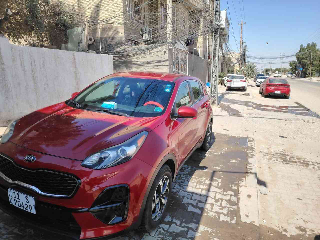 السلام عليكم كيا سبورتج موديل ٢٠٢٠ وارد امريكي مكينه ٢٤٠٠ حادثها قبق الجنطه فقط مصلح نفسه ماشيه ٩٠ الف رقم بغداد بسمي مكان السياره نجف السعر ١٦٥ وبيها مجال ومراوس هم اروس حسب القناعه للستفسار *********** مامتوجد على الفيس فقط وتساب

