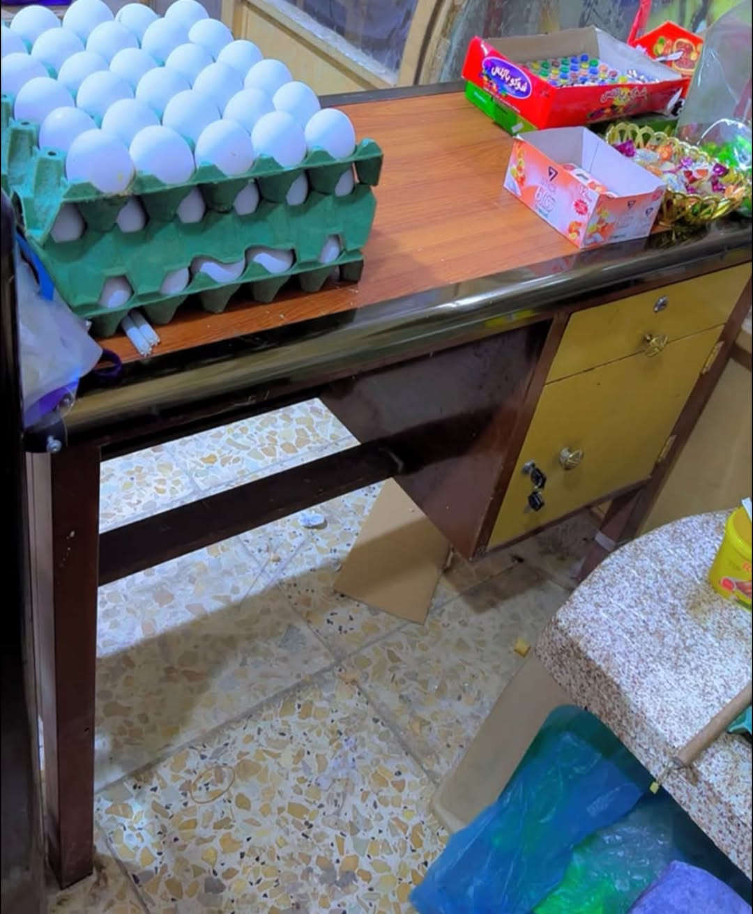 للبيع السلة ب 30 وبي مجال بسيط والميز ب 30 مكاني رحمانيه الشعله *********** بي واتساب
