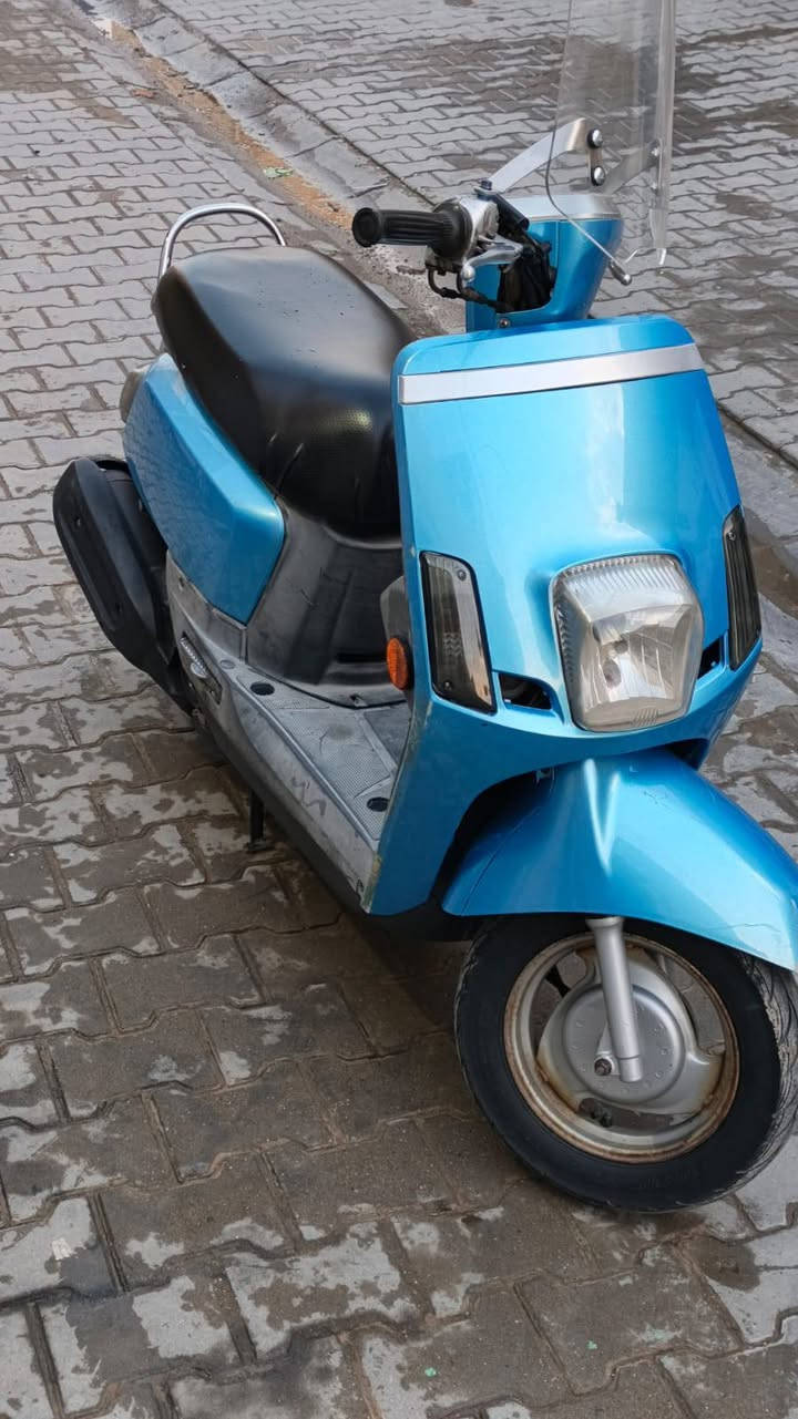 دراجه بوليس مصطره حديث 
دراجه جديده كلش 
مكينه ما مفتوحه 
تايرات جدد 
بريكات جدد 
كلهه كامله مكمله برغي ما نقصهه 
مكفوله 100/100
مكاني شعله
رقمي ***********
