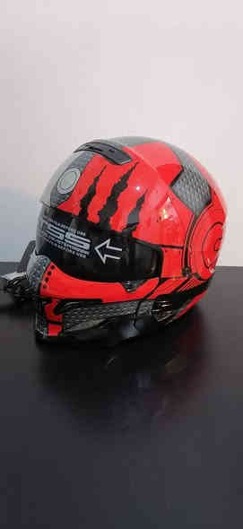 خوذه باله اصليه جديده غير مستخدمه حجم اكس لارج اصلي براند عالمي بغداد عامريه *********** الشراي يتصل ويوجد واتس
