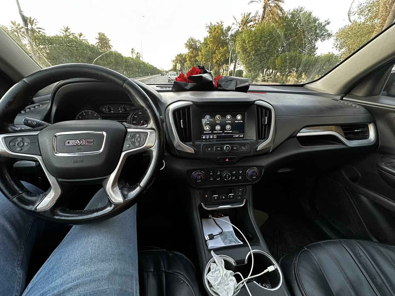 سلام عليكم …
سيارة تيران2018 فول مواصفات عدا الفتحة 
حادث امريكا بابين وجاملغ الخلفي ايرباك البرده فقط الباقي سليم 
سياره بصمه
محرك ١٥٠٠ تيربو  
فور ويل وهوايه انظمة قياده 
ماشية ١٧٠ الف كم 
سعرها ١٤٠ وبيه مجال قليل اي استفسار ثاني اتصل ع رقم 
***********
