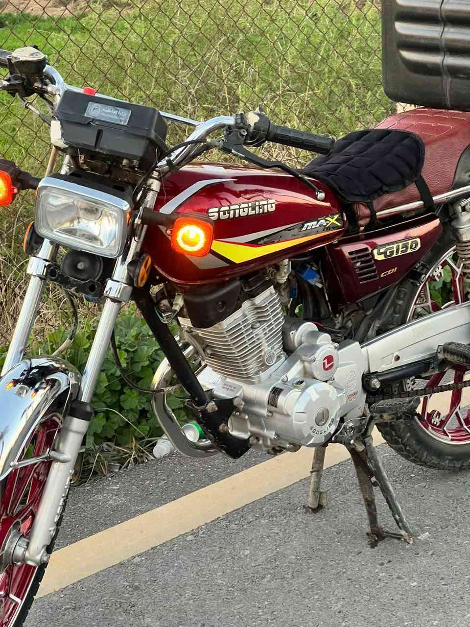 سونلنك موديل 2024 اوراق سكنر الدراجة مثل شوفة عينكم نضيفة السعر 650 وبيهة مجال
***********
