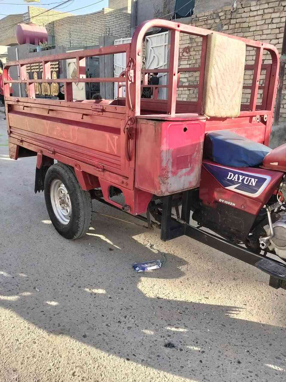 ستوته دايوان مديل 16 تخم تاير جديد جوبلس هسه شاده مكينه ناعمه كلش ترايك وين ميعجبك كير بوكس جديد كهربائيات كلهة شغاله سلف وهندر يعني ستوته متصرف عليهة ربع دينار مكاني بغداد مدينه الصدر سعر 850 رقم الهاتف ***********
