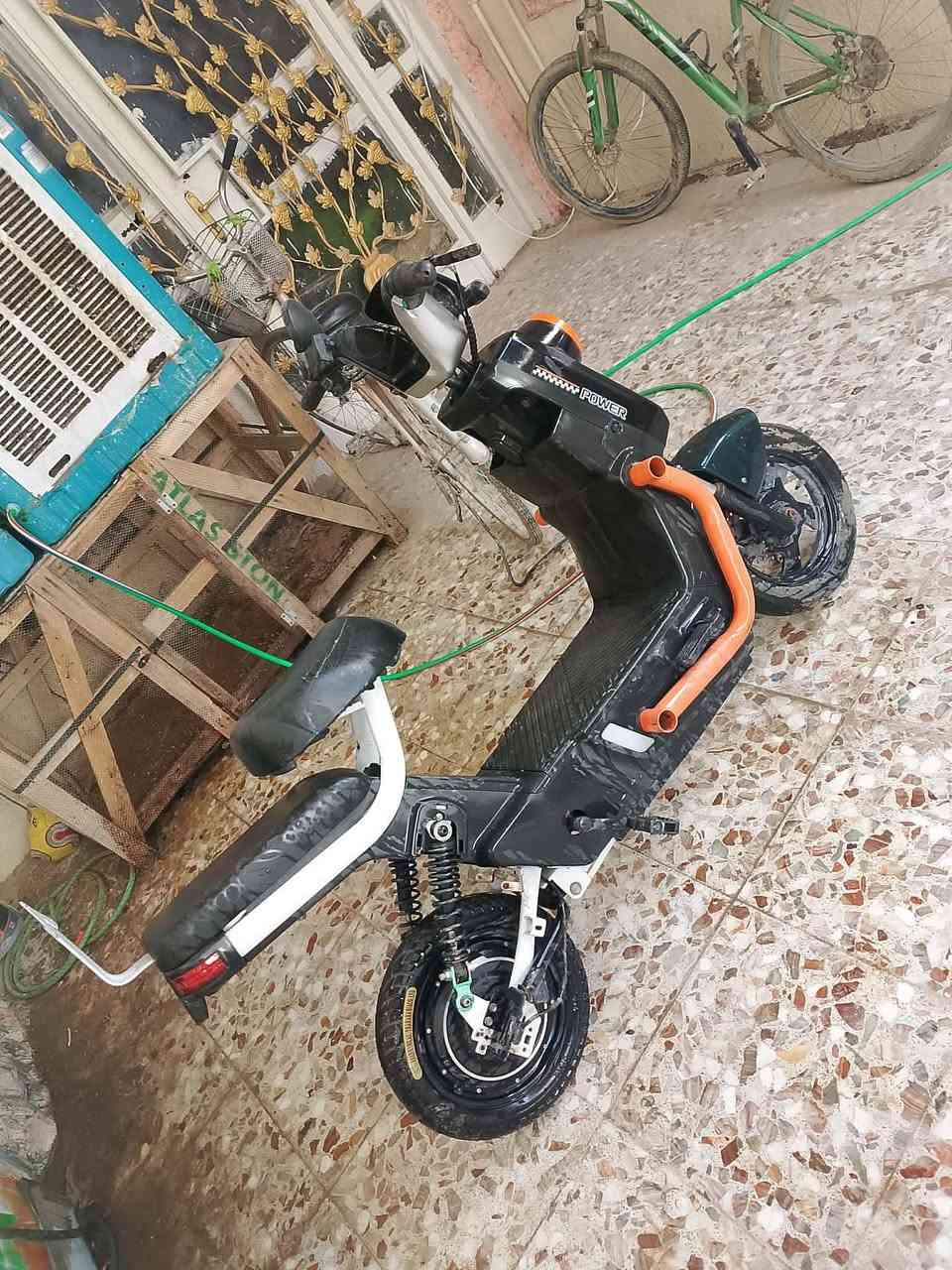دراجة سعرها ٣٥٠ الف 

بايسكل سعره ٧٠  الف


**إذا كنت صاحب هذا الإعلان وتريد حذفه لأي سبب، رجاءا أرسل رسالة إلى الدعم الفني**