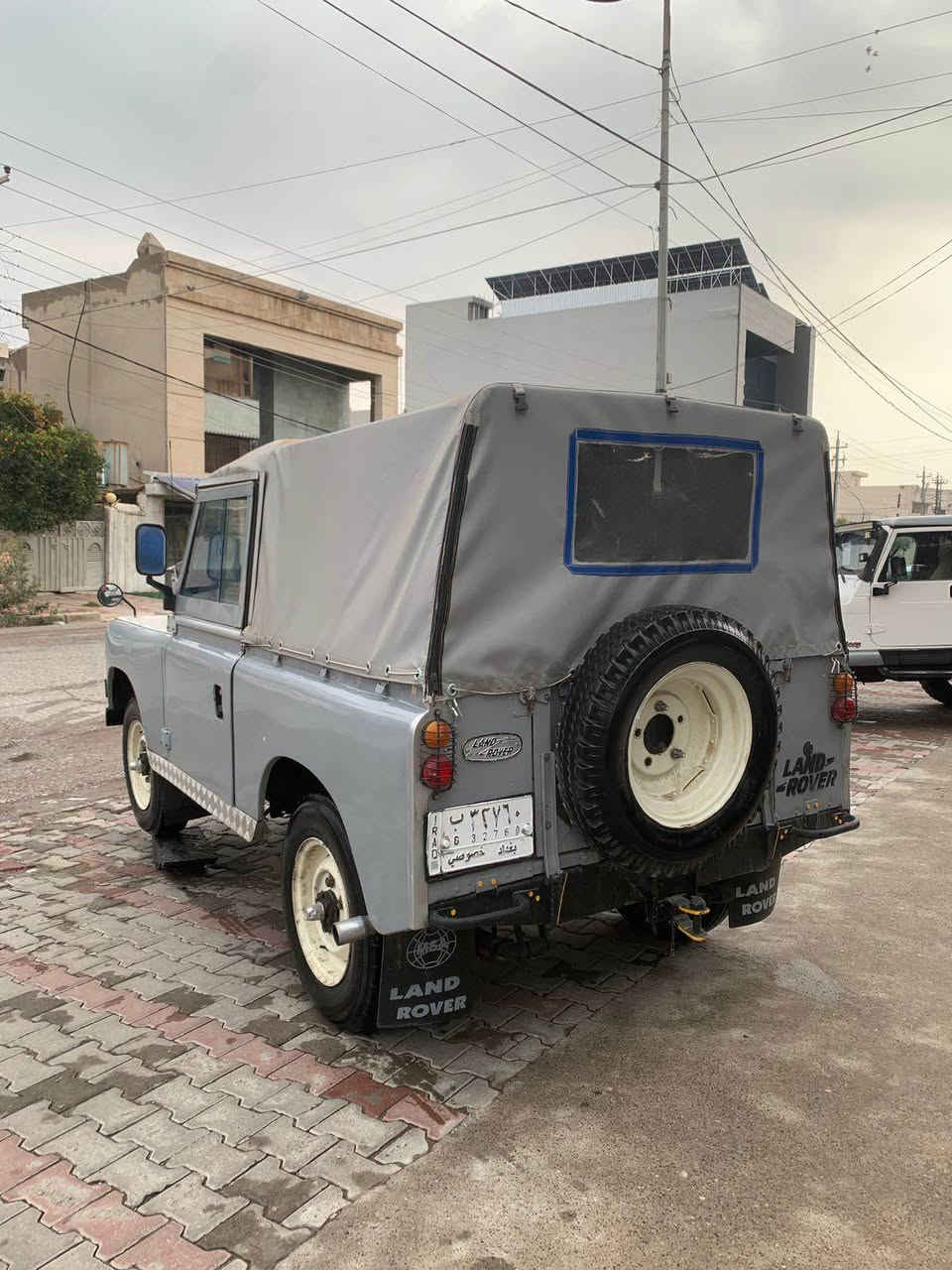 لاندرۆڤەر 1977 
حیزام سبوغ بۆ جوانی 
چوار پستۆنی بەنزین 
ڕەقەم بغداد بێ اولیات 
سوکان پاوەر و دەبل ئەکسل 

نـــــــــرخ   43 $
وەتساپ☎️*********** Singapore
