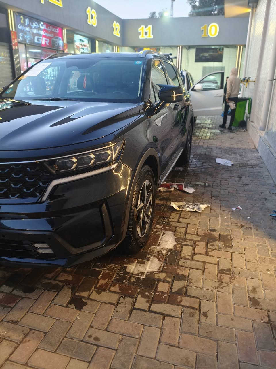 السلام عليكم
اعيد النشر بسبب الناس الي ماعدها مصداقية 
( مراوس) (جارجر اوباما )(يفضل فور ويل)
سورنتو 2021 هايبرد فول الفول رقم بغداد تبدل بنيد وصبغ جاملغ خلفي فقط الباقي كفاله عامه سياره جديده جدا وماشيه ٤٠ الف
مكينه( ٤ )سلندر تيربوا هايبرد بقوه ٢٥٦ حصان انشط من ٦
المواصفات:
بصمه 
تشغيل عن بعد
شاشه جبيره
كامره
بنوراما
كشنات منفصل Vip
كير ماوس 
كشنات جلد
تدفئه بل كشنات
اوتو هولد 
ابل كار بلي + اندرويد اوتو 
تحديد مسار 
شاحن لاسلكي 
نظام نزول منحدرات 
سايد بريك كهربائي 
سبعه راكب
رادارات
اشاير لكزز
لايت زنون ثلاث عدسات
شفتات بل ستيرن
وضعيات قياده (ايكو وسبورت وسمارت)
ترحيب بل يدات
صندوق ذكي ينفتح عند الاقتراب 
سياره هايبرد تفويله تمشيك 950 كيلو تنسى صرف 
مكانها بغداد الشعب 
***********
