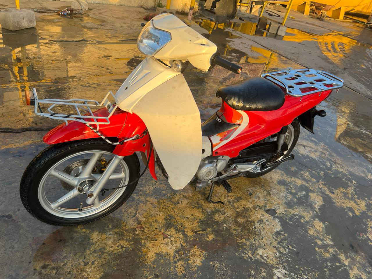 سلام عليكم
سرفيز لبيع دبل دسك 
نضيف موديل حديث 
السعر 650 وبي مجال 
للستفسار ***********
