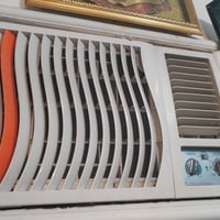 مكيف ٢ طن • نظيف جداً • فحص مكاني