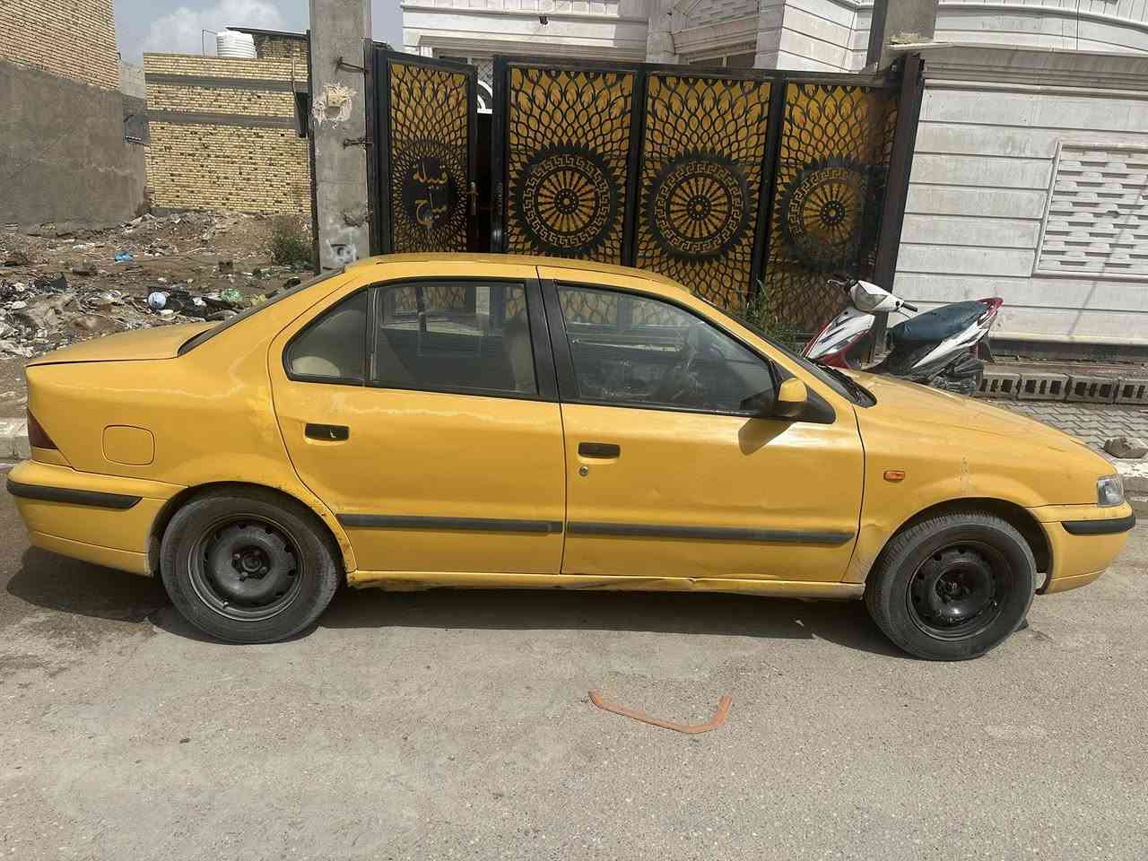 السلام عليكم سمند ناطق موديل 2012 السياره حلوه وخير من الله مكينه وكير كلش ممتاز  حداده 100%100 طخم تاير جديد امس شاده  ما بيها خياسات سنويتها تنتهي   2028 سياره  الله شاهد كلش حلوه كهربائيات كلها شغاله تبريد نقص غاز فقط  السعر ب 33وبيها مجال حك الجيه   السياره بالبصره القرنه
موبايل ***********
