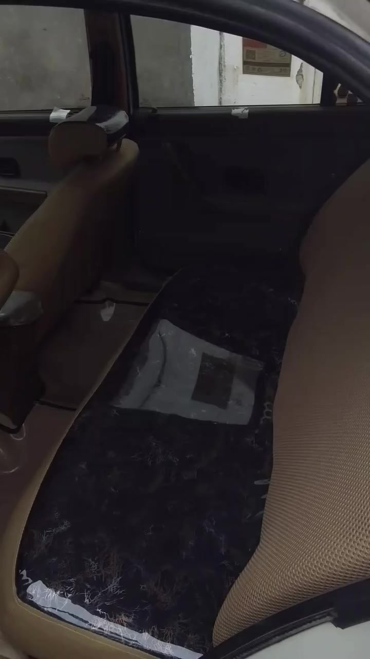 سمند 2011 مصبوغه صبغ عام سياره جماليه سياره حلوه ونضيفه 
ماعيزه كلشي ترايك وين ما يعجبك بسمي رقم نجف سياره سعر ب 40 اوبيه مجال وثل ماشوف نصبته حلوه تبريد شغال ثلج تجي شوف بعينك يلا تاخذ


**إذا كنت صاحب هذا الإعلان وتريد حذفه لأي سبب، رجاءا أرسل رسالة إلى الدعم الفني**