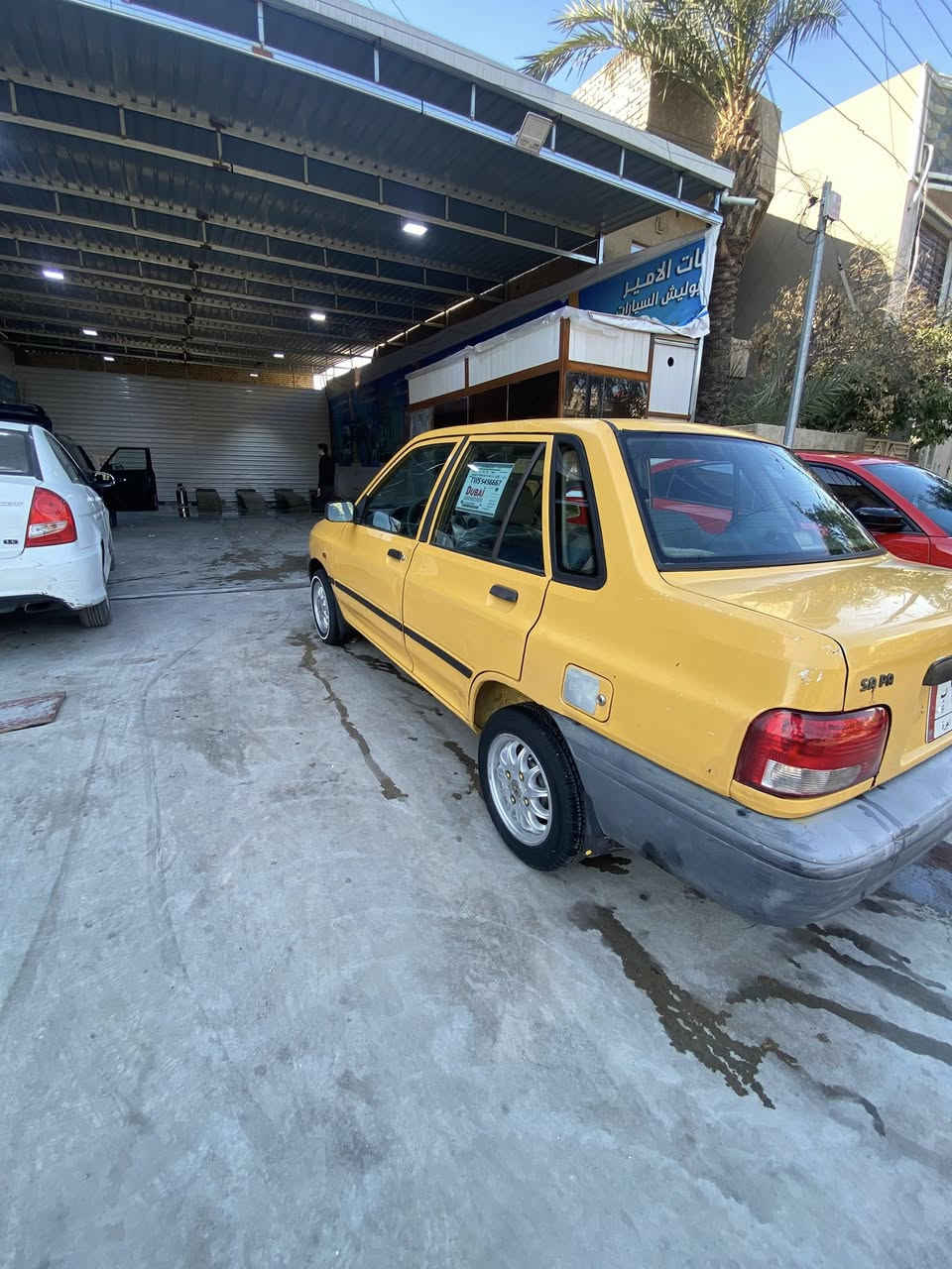 السلام عليكم هذا رقم صاحب السياره خابره مباشر *********** مامتواجد عل فيس ) سايبه ٢٠١٣ رقم بغداد مشروع وطني هيئه البارحه مصفره ) لا ضربه ولا تبديل فقط صبغ هلال بدون خياسات شواصي مكفوله دوشمه جديده كهربيات كله شغاله كيج بانزين كيج حماوه سنتر لوك تخم ويل كب زوج تايرات امامي جديد مشط جديد بور جديد ) مكينه جديده فقط لاستيك ولف كير مكفول كلج جديد ) عنوان بغداد الحريه سعر ٣٢
