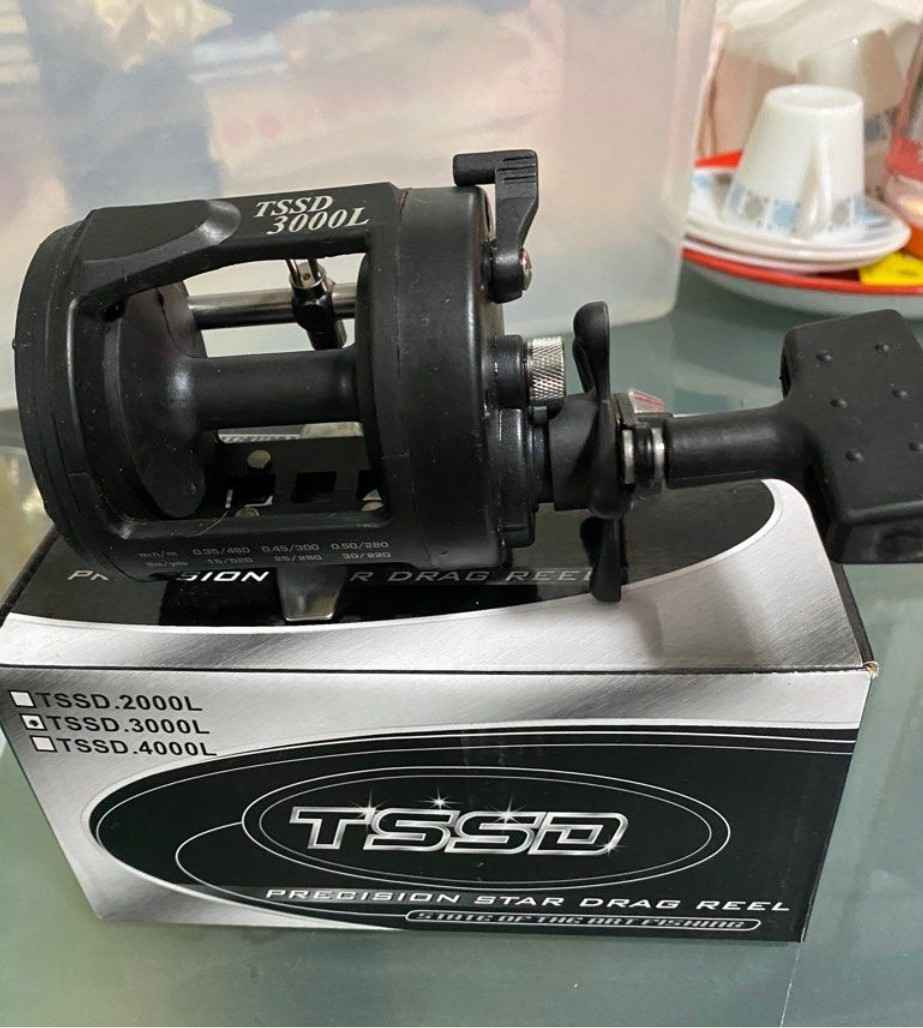 اغراض صيد
البكرة هي بكرة صيد من نوع "TSSD-3000L" أو "TSSD-4000L" تستخدم للصيد البحري (Trolling). 
تتميز بهيكل مقاوم للتآكل.
تحتوي على ثلاثة محامل من الفولاذ المقاوم للصدأ.
تحتوي على تروس مصنوعة بدقة.
مزودة بنظام رافعة للتحرير الحر للبكرة مع منبه صوتي.
السعر ٤٠ الف البصرة, العراق


**إذا كنت صاحب هذا الإعلان وتريد حذفه لأي سبب، رجاءا أرسل رسالة إلى الدعم الفني**