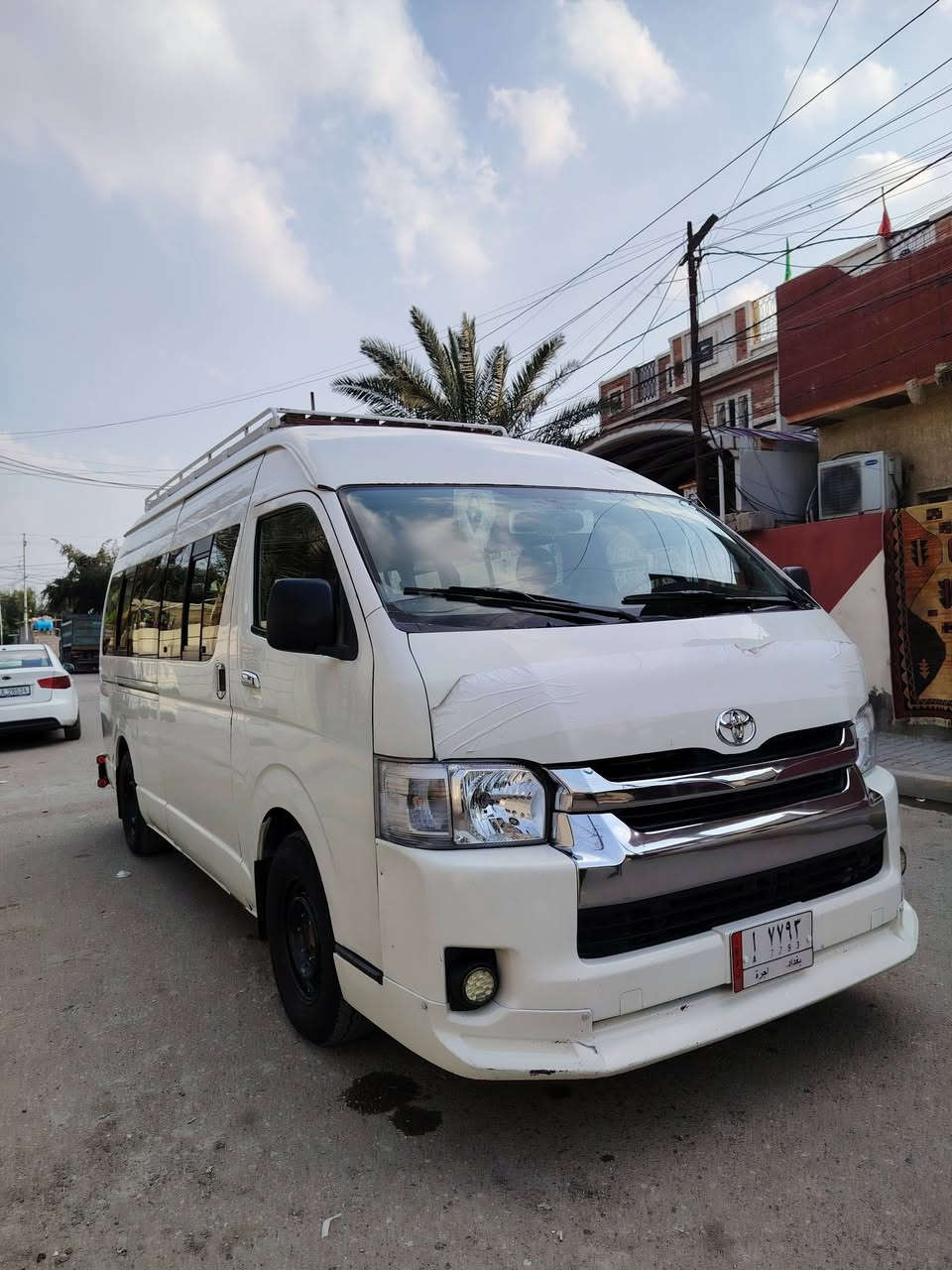 السلام عليكم هايسه للبيع موديل 2011  سياره بيهة صبغ مكينه كير اكسن تبريد مكفول  + تخم تاير جديد + سياره خير من الله جاهزه كبل لشارع مكاني بغداد جسر ديالى القديم السعر 220 وبيهة مجال حك الجيه انتصال علئ الرقم ***********
