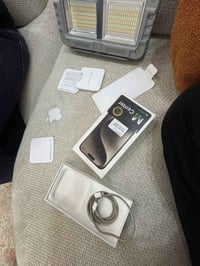 سلاو موبايل iPhone15promax   Patre90 256. دوو سيم 740شاحن كراوه موبايل...