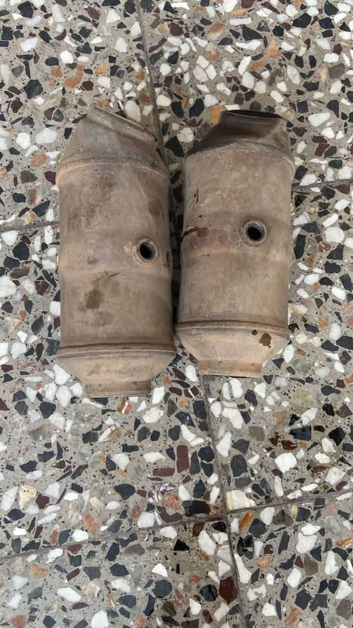 زوج حجر بيئه دودج جارجر RT 2022 بعدهن لوك جدد  ممشى لسياره 15 الف
السعر 350 $دولار
بغداد الغزاليه
***********
