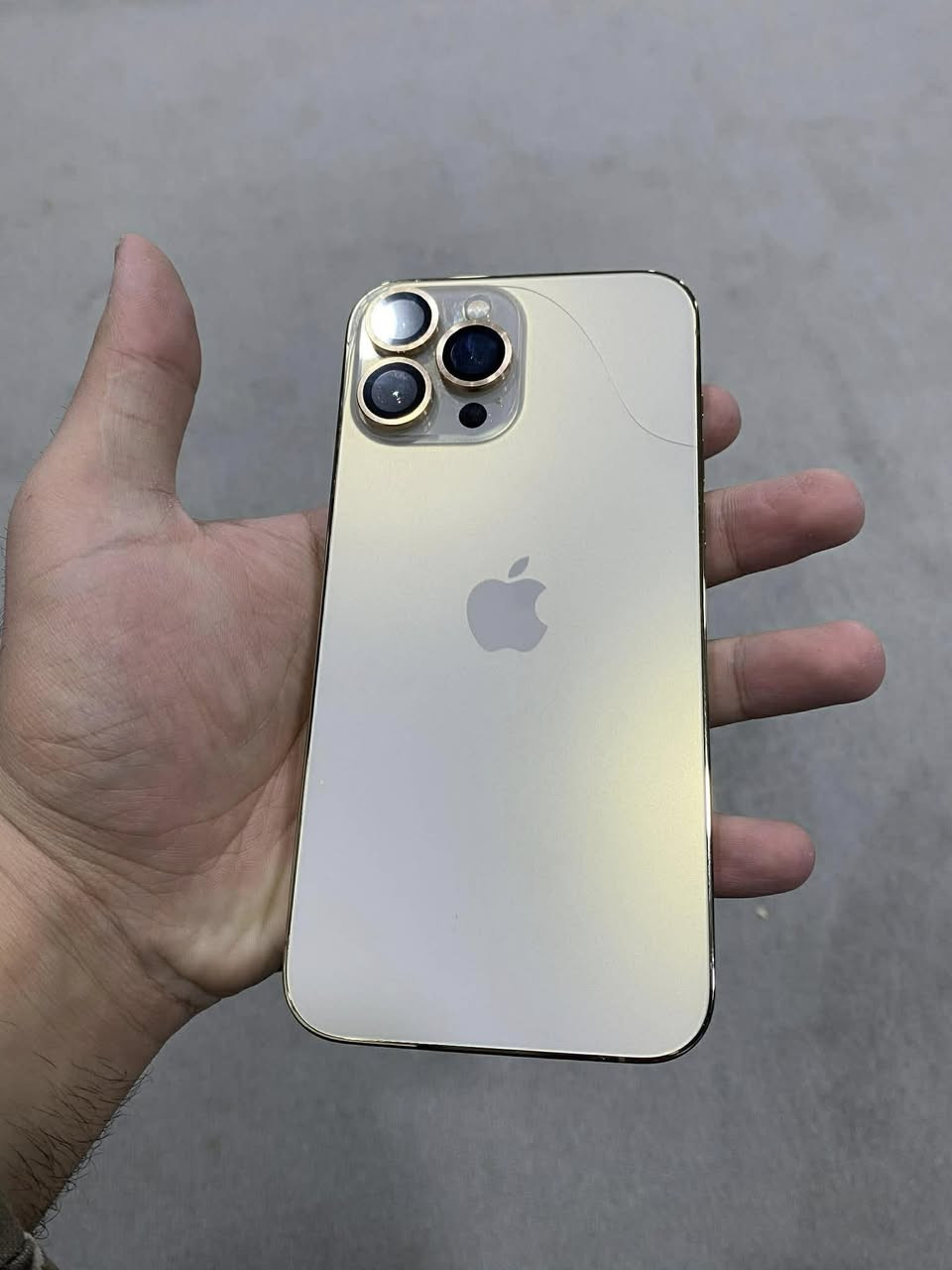 السلام عليكم
١٣برو ماكس  للبيع ماستر  شرق اوسط جهاز مكفول نضافه ١٠٠ بطارية ٨٦ كلشي شغال بي وجهاز حيل نضيف سعره خاص مكاني ديوانية سنية 

 بي فطر بسيط بضهر وماماثر على ابد 

***********
