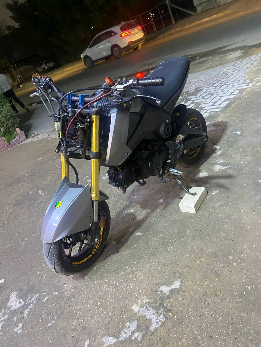 سلام عليكم هوندا كروم دراجه نضيفه صالنصه رياضي عمبار رياضي فج خلفي كلج رياضي دراجه تخبل مكاني بغداد دوره الميكانيك***********سعرها750وبيها مجال للشرايه
