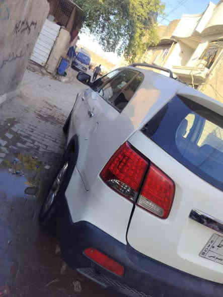 سلام عليكم ورحمة سياره سورنتو البيع
موديل السياره ٢٠١٣ خليجيه 
رقم السياره بغداد سياره مجفيه فقط 
فول موصفات 
سبع ٧راكب
تبريد ثلج ⛄️ ثلاث قطع 
تفاصيل اكثر رقم الهاتف 
 : ***********
السعر :95بيها مجال الشراي
