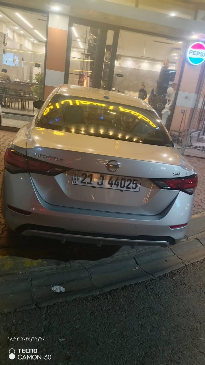 السلام عليكم
للبيع سنترا 23 sv ماشيه 65km 
رادارات حساسات بصمة تشغيل بصمة ابواب 
رقم سليمانيه شرط تحويل 
كير محرك كفاله 
سياره نظيفه ماناقصها شي 
ضرر بنيد وإيرباك دركه فقط 
سعر 148 وبيها مجال
***********
