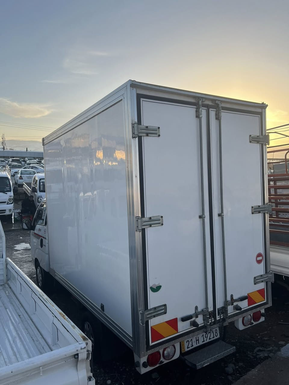 کیا رەقەم سلیمانی 
مۆدیلی2021
هەموو گیانی بەشەرت
رۆشتن 84هەزار
بی بۆیاخ بی سارد 
سەنەوی2027
6تایەی لۆک 
کارەبای مەزبوت
کەبسەی 3درگا
سحری:168گەلا
شوین سلیمانی
***********
