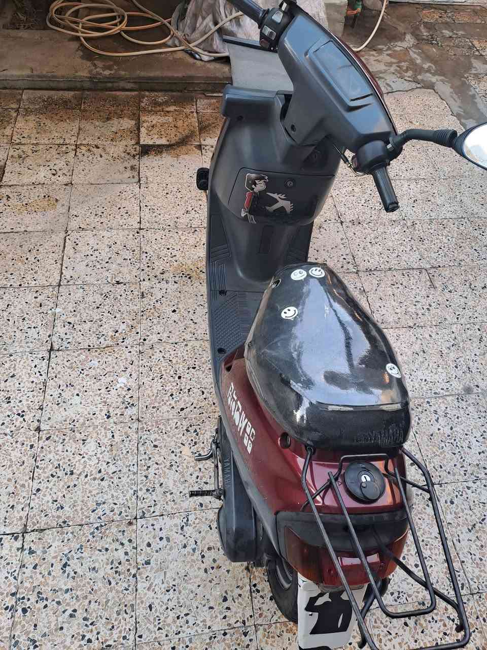 مطور. معمر مره وحده  للبيع مكاني موصل حي التحرير 
سعر 350 الف بيه مجال للطيبين

***********
