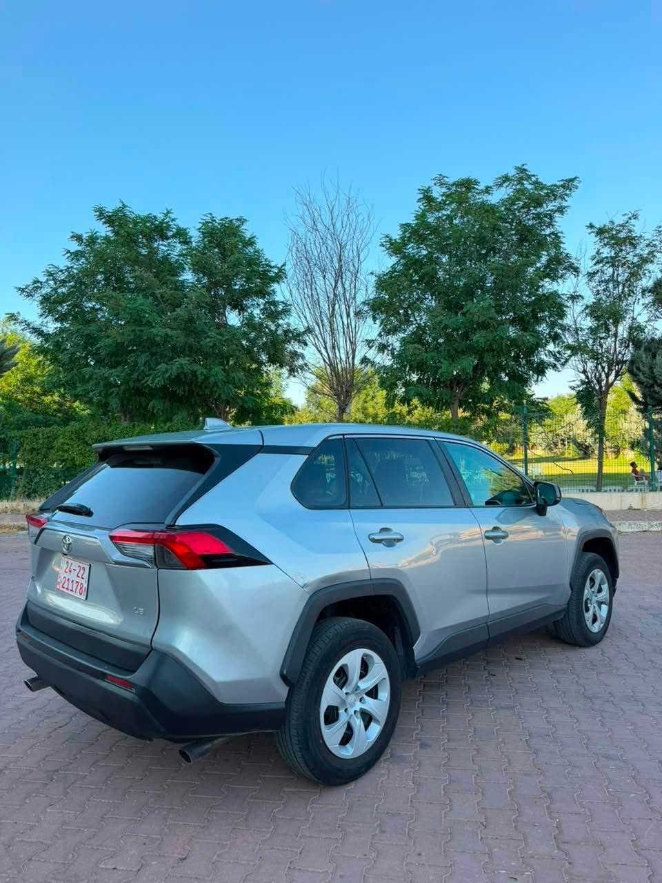 Toyota Rav4 2024
تويوتا رافور ٢٠٢٤
سعر190 ورقة و بيها مجال 
رقم شاصي:2T3F1RFVORC442611
مواصفات LE
AWD-دفع رباعي
السيارة بانزين 
مكينة ٤سلندر حجم ٢.٥لتر
ماشية 20,000ميل
ضرر السيارة:بدون صبغ شبرين كارت بل بنيد و شبر كارت ب سندوق (جنطة) 
بدون ارباك جميع ارباكات سليمة شركة
السيارة وارد امريكي و كلش نظيفة
تترقم (دهوك-اربيل-سليمانية)
 مكفولة من كير و محرك و حجر كزوز

و ب سعر(190) ورقة و بيها مجال للطيبين

مكان السيارة عقرة معارض
*********** دهوك, العراق
