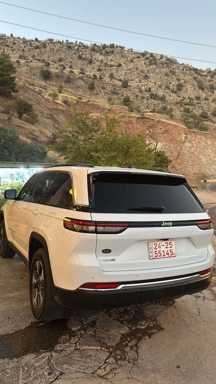 جيب 
بلاكن هايبرد
٣٠مايل ريفه جويه
٢قطعه بخ امريكي 
رقم تله فون:*********** دهوك, العراق
