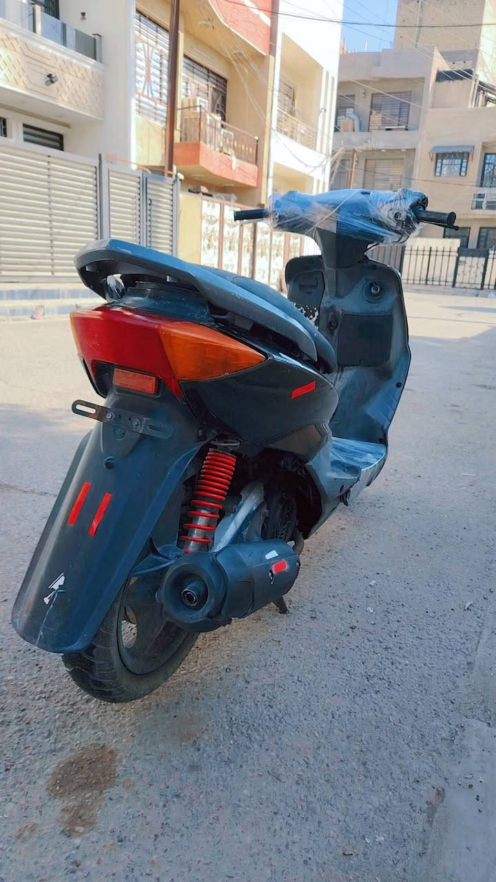 اللهم صلي على محمد وال محمد
دراجه سكنس 110 ياباني كله شغاله سلف هندر كهربائيات كله شغاله ستاند صفح وستاتد تعليك محرك ناشف لاتبخير ولا تنقيص
شلعه حلوه
كفرات اصليه اوراق بيه مكاني بياع
السعر 300 وبيه مجال
*********** خابر وتدلل
