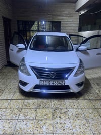 نيسان سني 2023 سياره بعدها عله وضع الشركه ماشية ٤٠لف سياره اخت جديده  ...