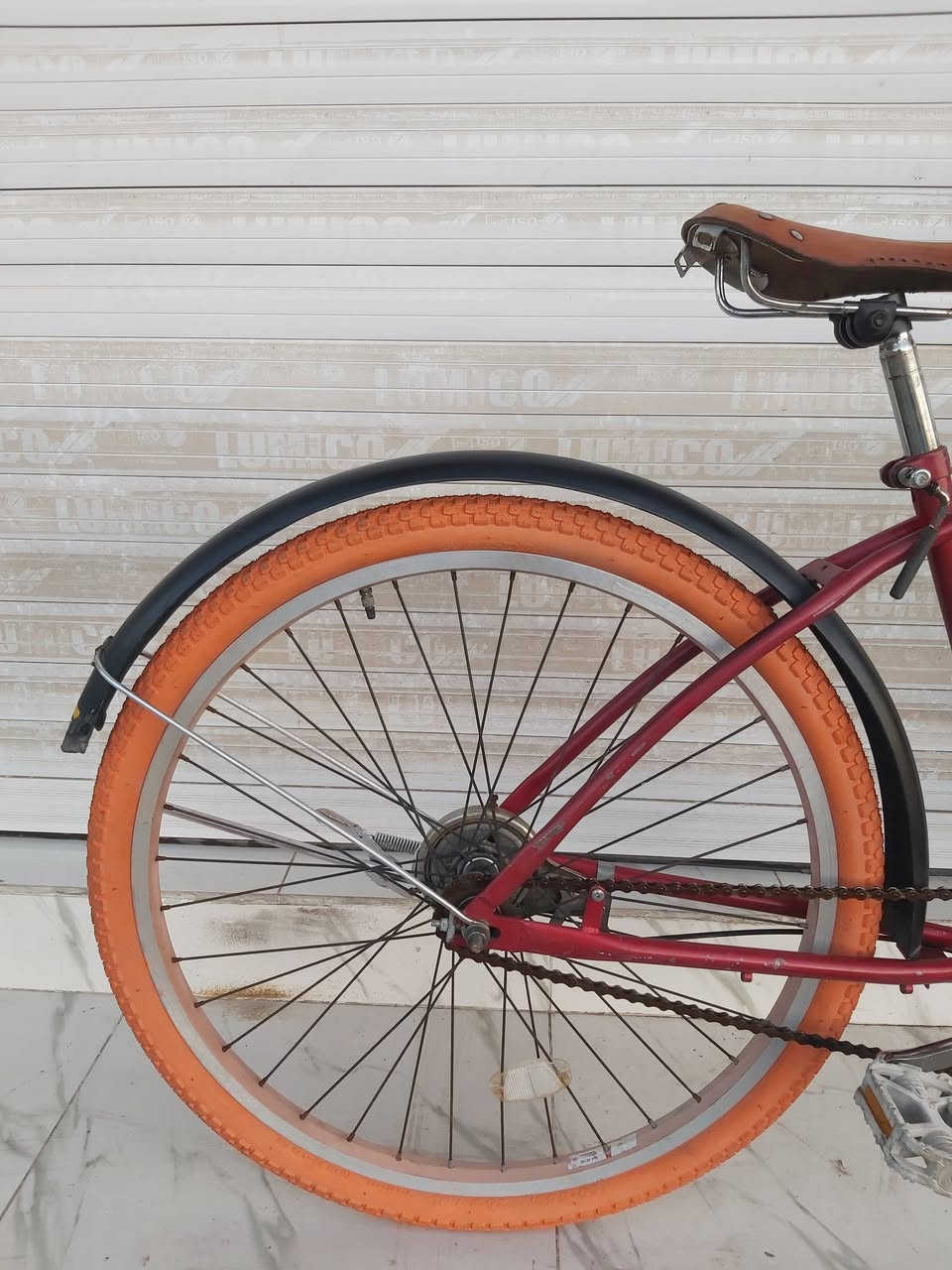 بالة ياباني كلاسك 
حجم 26 تاير جبلي
ويالة المنيوم
سرعة واحدة
جاهز بدون نقص او خلل
   ✈يوجد توصيل لجميع المحافضات ✈
كركوك مدخل سايدين حي الاسرى والمفقودين 
معرض ابو شيفان ( *********** )
