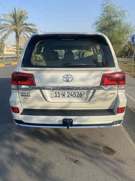 لاندكروز 2019 GXR ساز باب اول ( گراند تورنك )

ماشيه 100  الف كم 
 رقم بغداد
المحرك 4000 _6 سلندر تنفس طبيعي 

سياره كفاله عامه  عدا شبر بارد باب السايق 
ورصعه مسحوبة باب الخلفي بصف السايق 
وبارد بنفس الباب على گد رصعه 
بدون صبغ + بدون اي تبدليل ،السيارة على وضع الشركة
سياره ماشيه (100) الف كيلو حقيقي شرط الفحص
محرك + گير بشرط ما مفتوح 
السيارة كانت ادامتها بالشركة عند شركة تويوتا 
دشبول لكزز الكتروني وشاشة لكزز 
سلايت روف 
كشن السايق 3 دكم وكرسي السايق 2 
حساس خلفي و امامي وجانبي 
5 ابواب بصمات
كامرة خلفية 
 8 ايرياك 
 لايتات زينون
داخل جلد بيجي 
مري شفط وقلابه
شحن موبايل وايرلس 
صندق شفط بلادي
تخم تاير جديد برجستون ياباني مبدل قبل اسبوع 
السيارة باسمي تحويل مباشر .رقم بغداد 
بصمات عدد 2بلادية

السعر : 48,500$ 
 وبيه مجال بسيط  
مكان السيارة بغداد_ زيونة
***********
