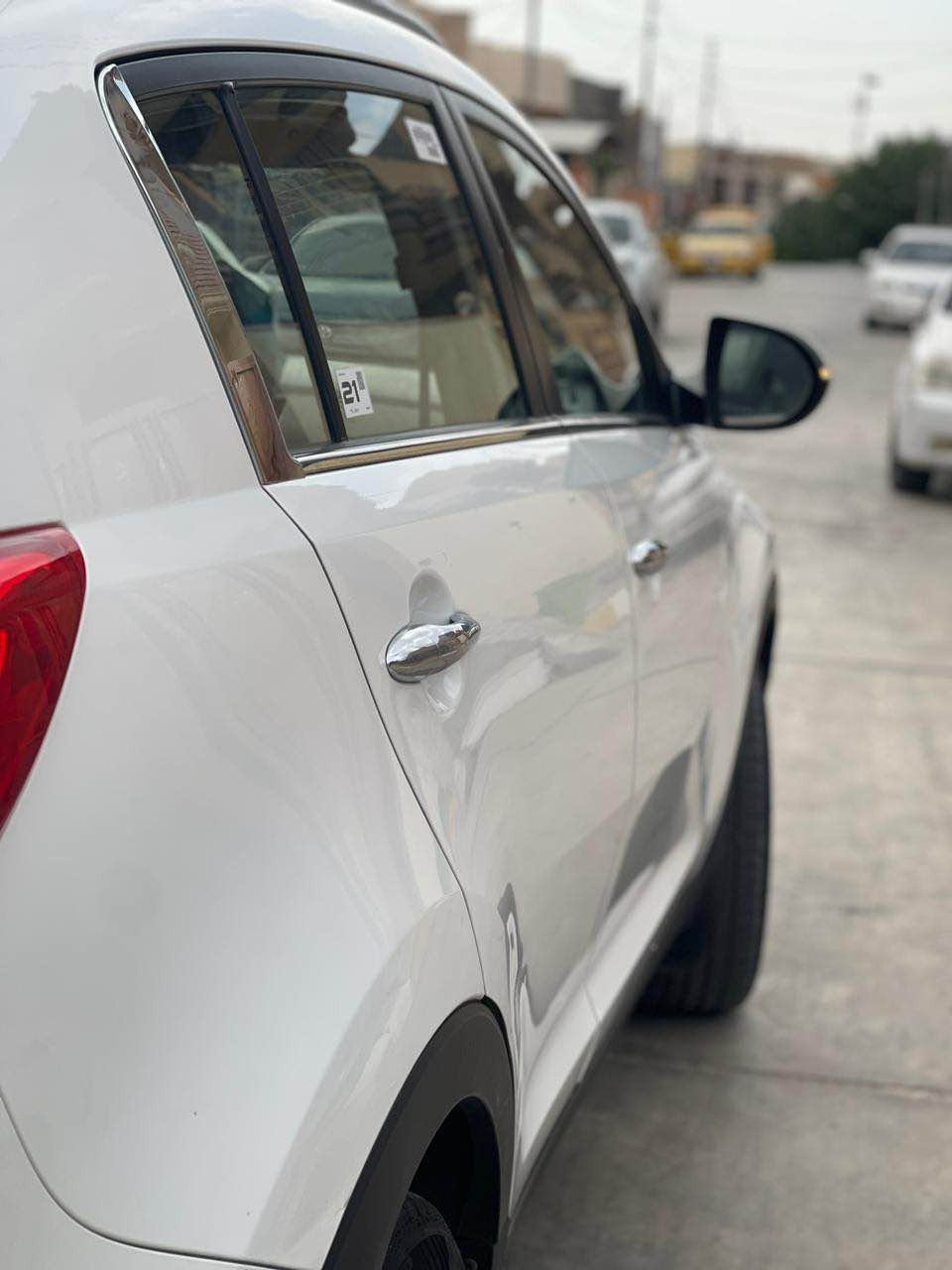 سلام عليكم سبورتاج موديل 2011 فولل مواصفات ماعدا بصمه  رقم اربيل شرط تحويل وكاله مكفوله كفاله عامه بس بيه شويه بارد سياره جاهزه مكينه2400 مامفتوح رقم هاتف***********
تبريد تدفه  كله شغال دواخل نضيفه مكان دياله خانقين لاستفسار ااتصل على رقم
مواصفاته
سلايت روف✅
كشنات كهربا✅
اشاير بل مري✅
مرايه شفط كهربا✅
حساسات بل دعاميه✅
يدات نيكل✅
تحكمات استيرن✅ خناقين, ديالى
