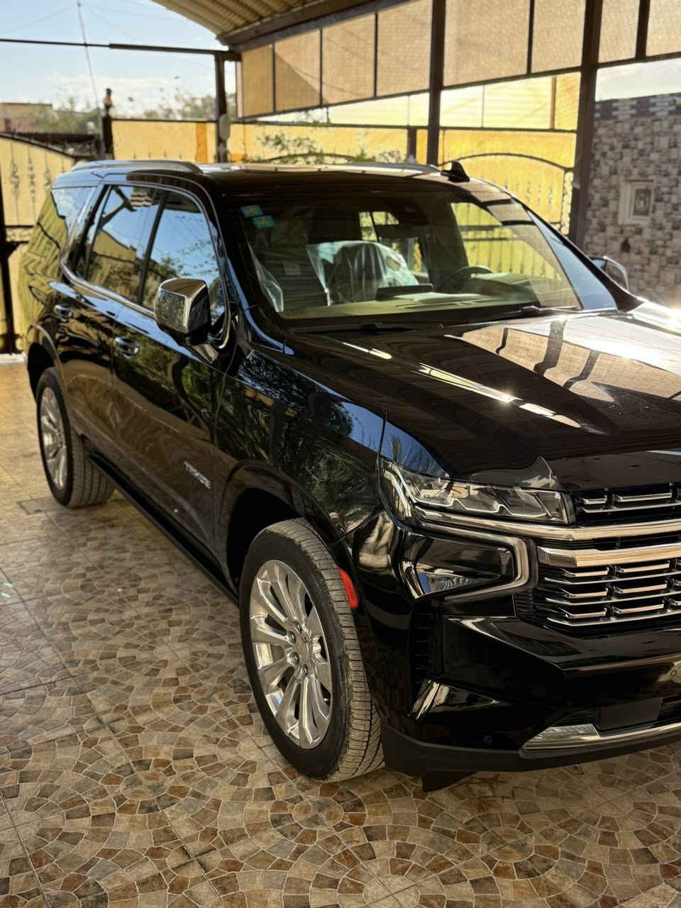 السلام عليكم للبيع شوفرليت تاهو موديل 2022 برايمر اعلى فئه علامه ضوء القمر رقم بغداد بسمي مشروع وطنّي مكفوله كفاله عامه 
جديده معنى الكلمه 
فول موصفات 1/1
بصمه تشغيل 
5بصمات 
تشغيل عن بعد 
بنراما طكتين 
كشنات الاماميه كهرباء +تدفئه تبريد 
كشنات جلد 
كشنات خلفيه كهرباء 
خزن كشنات
دوساد كهرباء
12 ايرباك 
سبعه راكب 
ثلاث قطع تبريد 
جنطه كهرباء 
رادار الإمامي 
رادار خلفي 
خمس كامرات 360درجه 
شاشات خلفيه +سماعات
داتا شو 
جكات 
خمس كامرات 
كشن هزاز 
شاشه لكترونيه 
محرك V8/5300
نقطه عمياء 
تحديد مسار 
كل غراض شركه موجودة
وباقي موصفات برايمر معروفه 
ماشيه (80)الف حقيقي 
السعر (530)اوبيها مجال 
ألاستفسار اتصل عل الرقم *********** 
مكان سياره بابل
