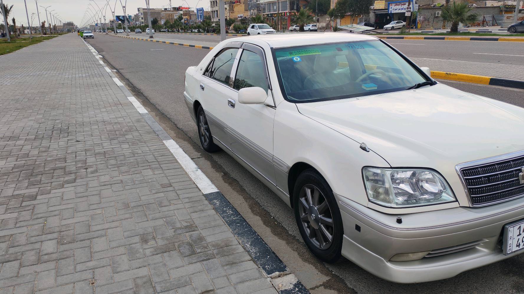 السلام عليكم جنون خضراوي قرار48 كرستال اصل سنويه 2027 تنتهي رقم بصره انكليزي تلث دكم ديفور الجبير تبريد ثلج 
غرفه جلد كفاله كص ونقل والضربه القويه
مامكفوله من الصبغ حداديه حلوه تخم تاير 
ويل نجمه سياره حلوه تجي وشوف بعينك
السعر 135 وبيه مجال مكاني البصره القبله 
***********
***********