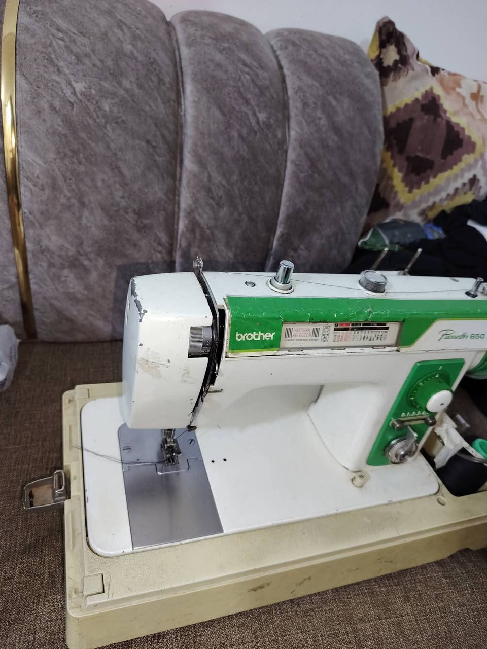 سلام عليكم توجد مكينه براضر أصليه لبيع سعر 80بيه مجال
***********
