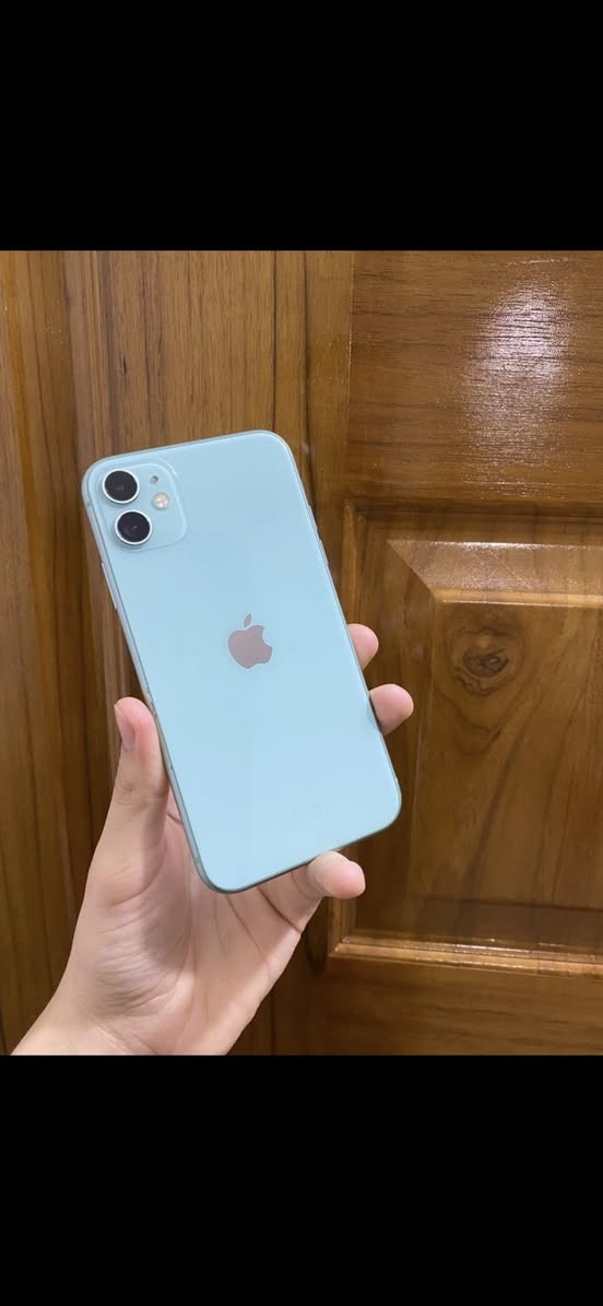 11 عادي 
بطارية 81 بلادية 
النموذج M
الذاكرة 128
الجهاز مستبدل شاشة فقط
السعر ٢٢٠ . تبيع وتشتري لا تدخل 
مكاني بغداد حي اور ***********
