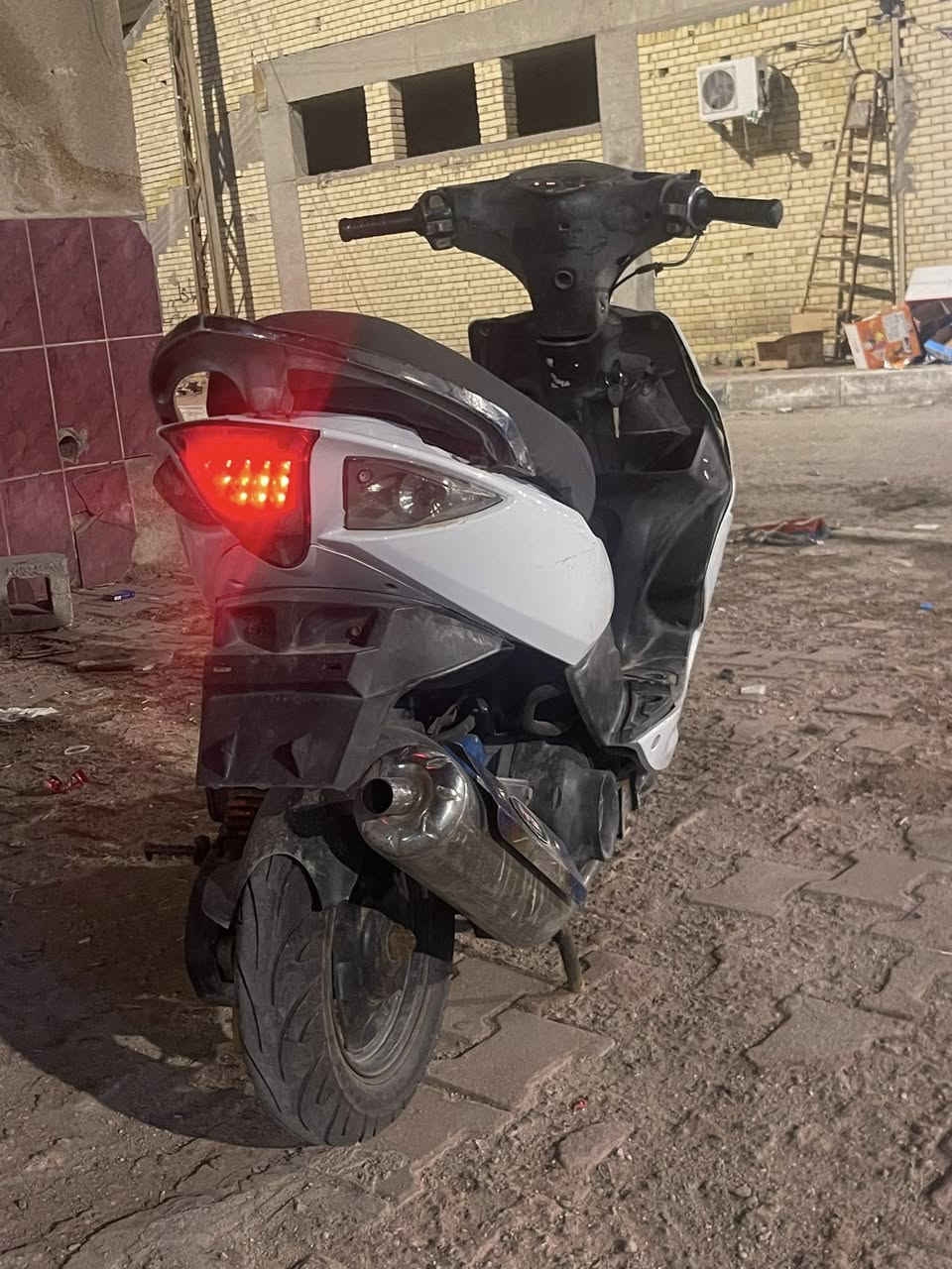 ماكس مضلع حديث الدراجه كابريته مانقصه شي نكره سلف دراجه مزوده بوشه 55 وكلجات رياضي رايده ب٤٥٠ مكاني جبيله وهذه رقمي ***********
