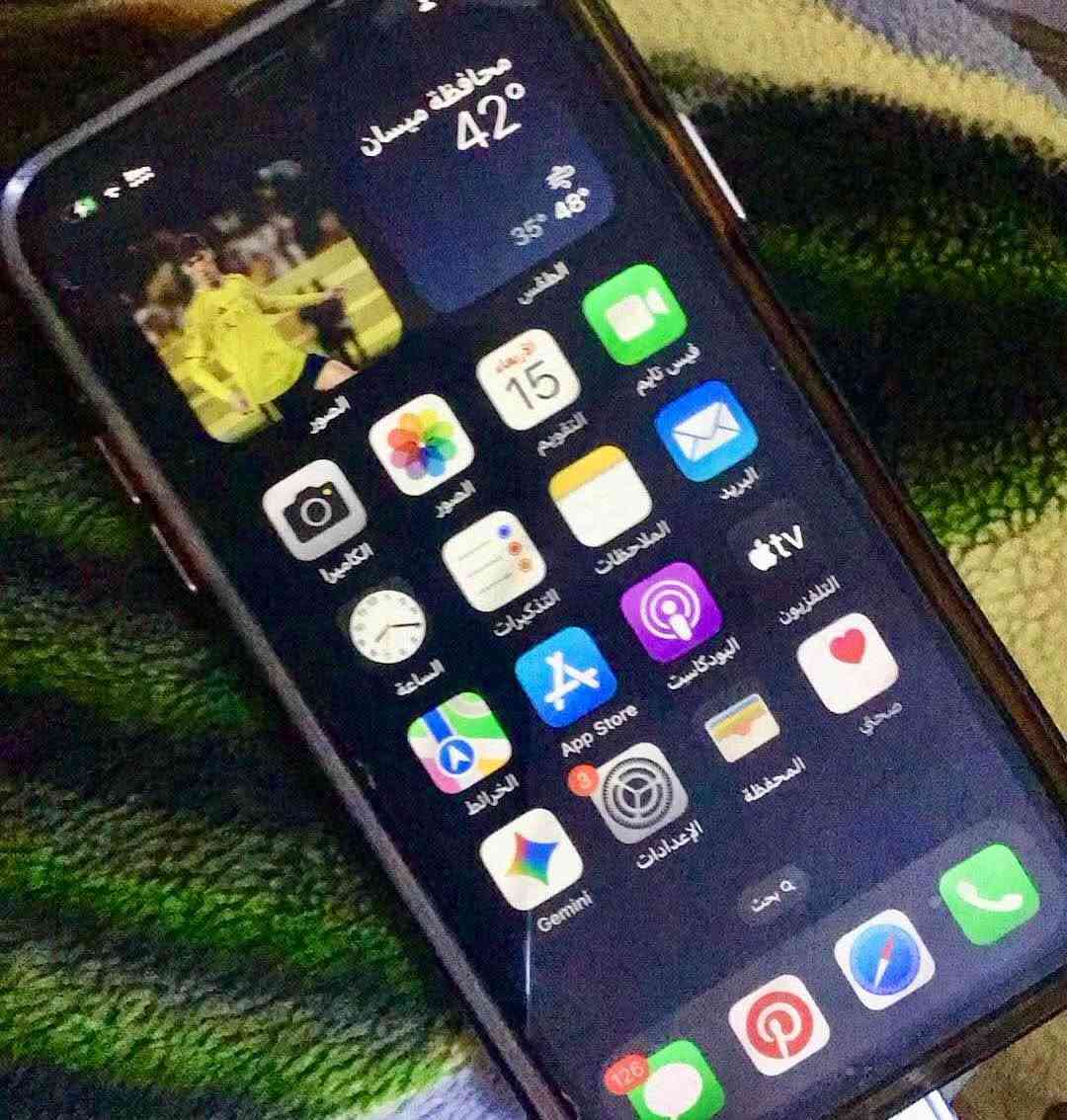 * 📱 ايفون Xs Max نضيف جداً للبيع 🌹
* الذاكرة: 256 جيجابايت.
* نسخة الشريحة: يدعم شريحتين فيزيكال 
* الشاشة: أصلية  3 خيارات (True Tone) شغالة 100%.
* البطارية: 75% أصلية بلد ما مفتوح ولا ملعوب بيه.
* النظافة: الجهاز نضيف جداً ، الفيس آي دي والكاميرات وكلشي شغال وبشرط الفحص من كل النواحي.
* 💵 السعر: [195] (بي مجال بسيط للشراي الطيب) 📍 الموقع: ميسان / العمارة 📞 للتواصل: خاص أو اتصال على الرقم واتساب: [***********] مركز الاقصر, الاقصر
