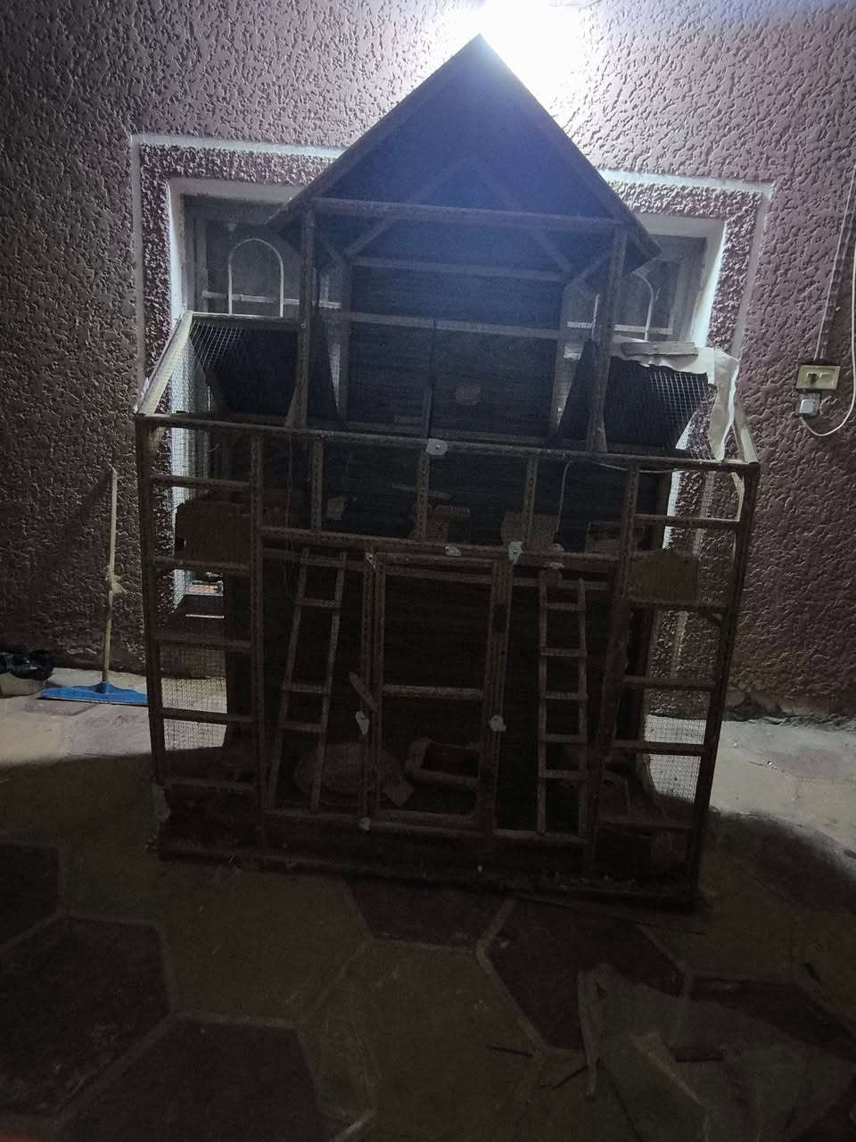 قفص ستعمال ٤ اشهر طوله مترين عرضه متر ونص قيم وخذه


**إذا كنت صاحب هذا الإعلان وتريد حذفه لأي سبب، رجاءا أرسل رسالة إلى الدعم الفني**